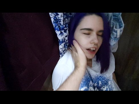 ❤️ Ya sami kanwata a cikin kabad ya taimaka mata ️❌ Ingantacciyar iskanci ❌